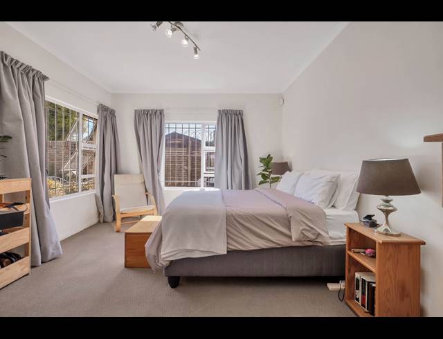 3 BEDROOM TOWNHOUSE FOR SALE IN LINDEN